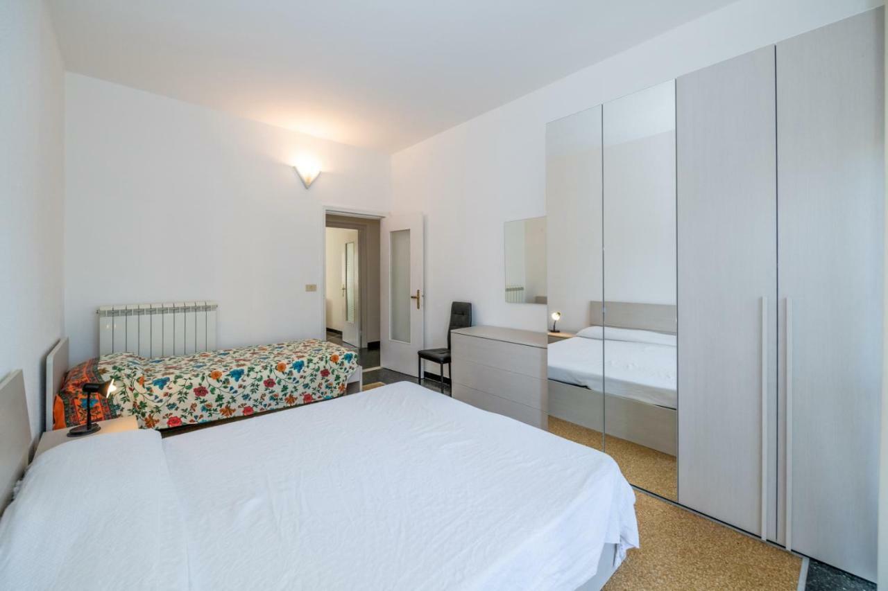 Appartamento Finalmarina Centro 2 Finale Ligure Esterno foto
